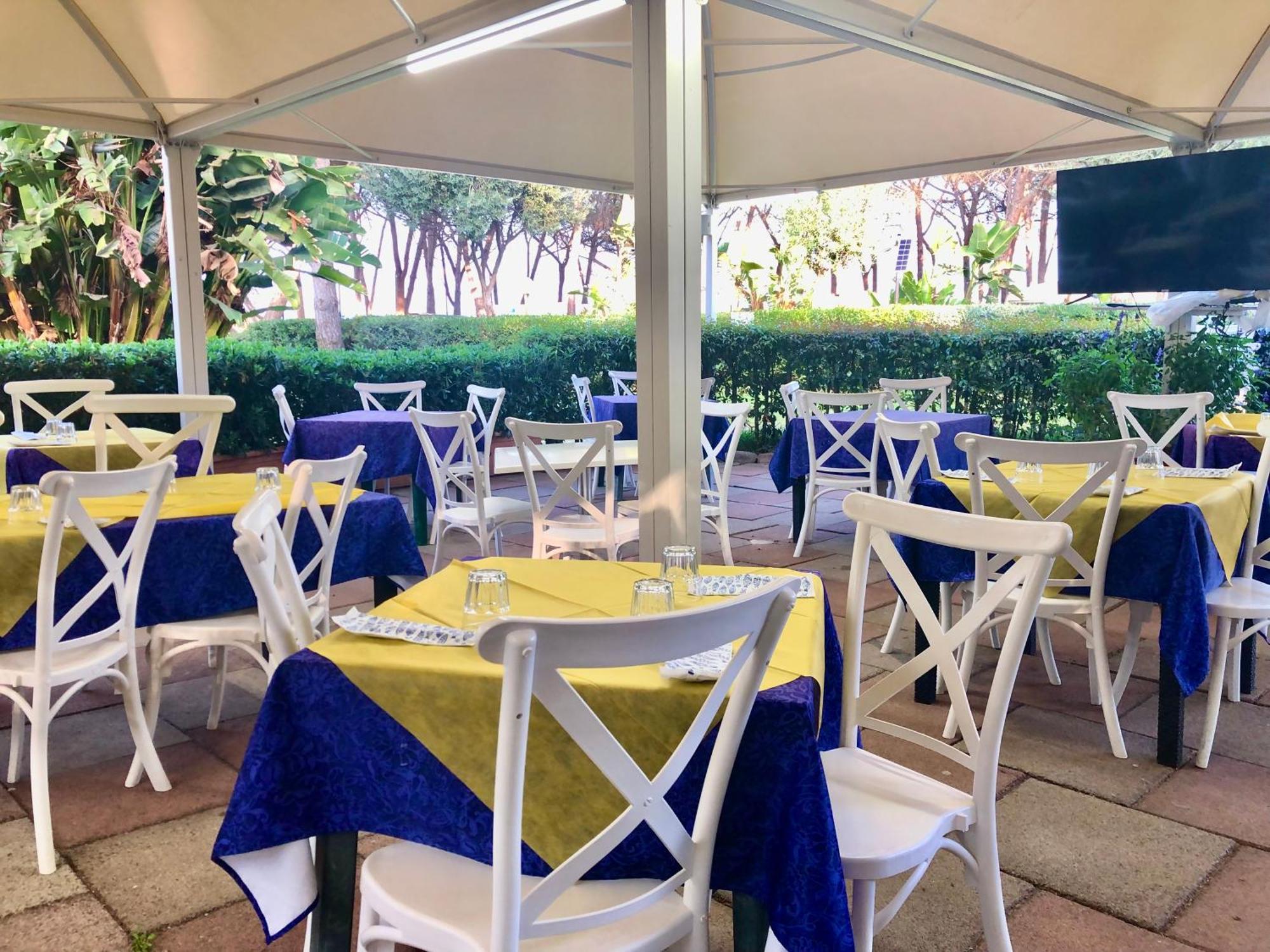 Camping Cala D'Ostia Pula Buitenkant foto