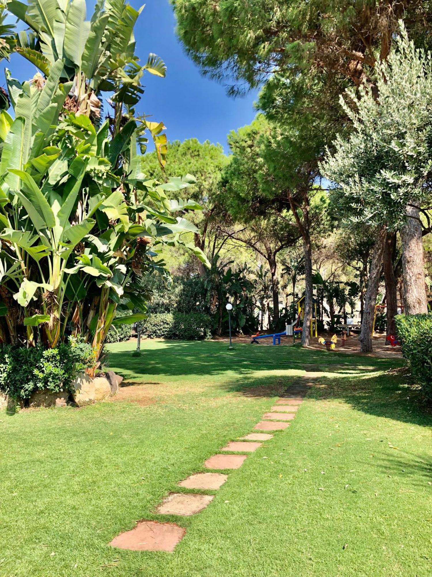 Camping Cala D'Ostia Pula Buitenkant foto
