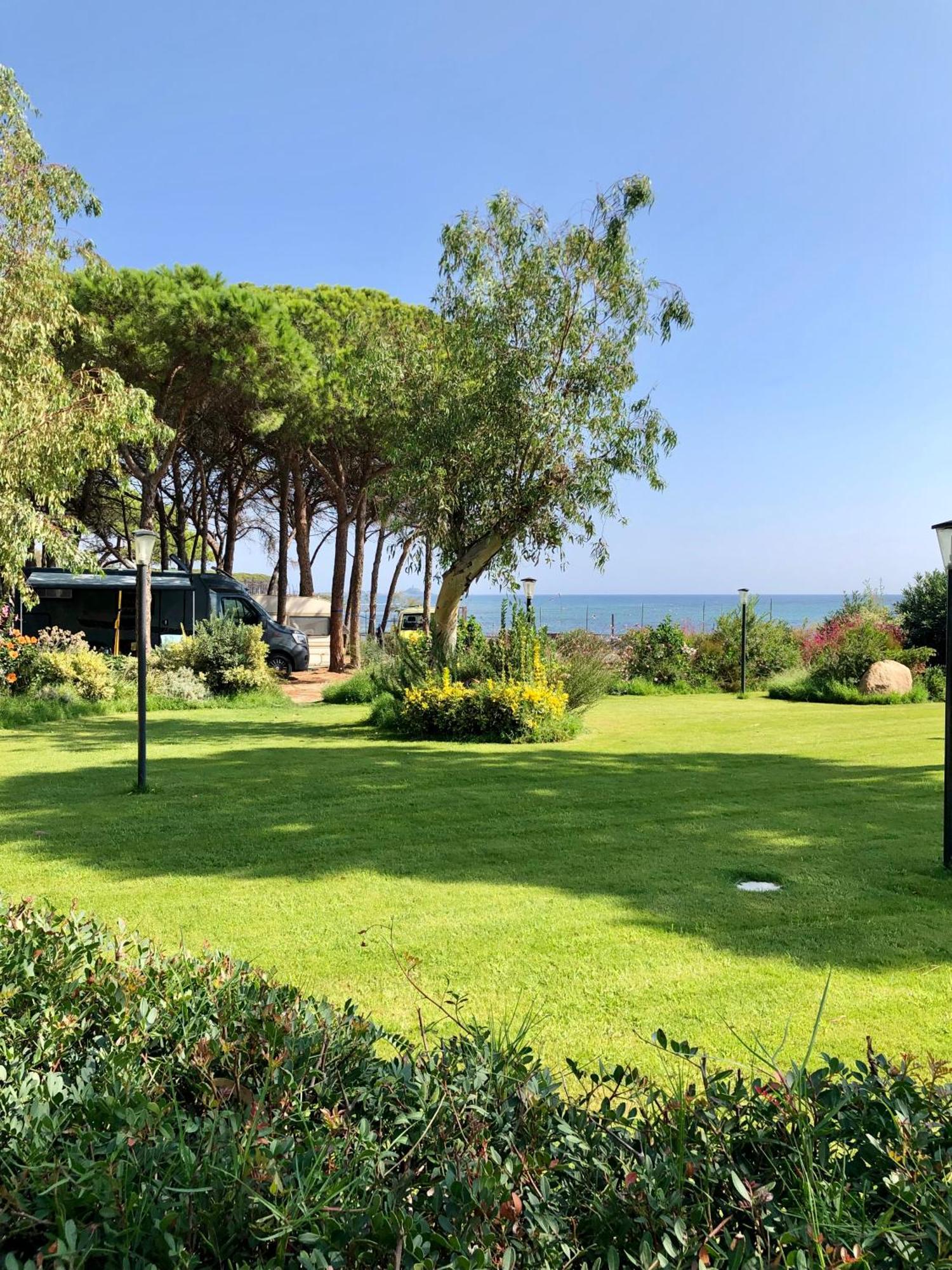 Camping Cala D'Ostia Pula Buitenkant foto